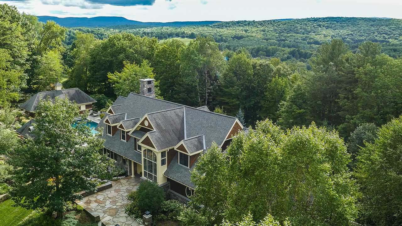 Country Thanksgiving: 50 East Road