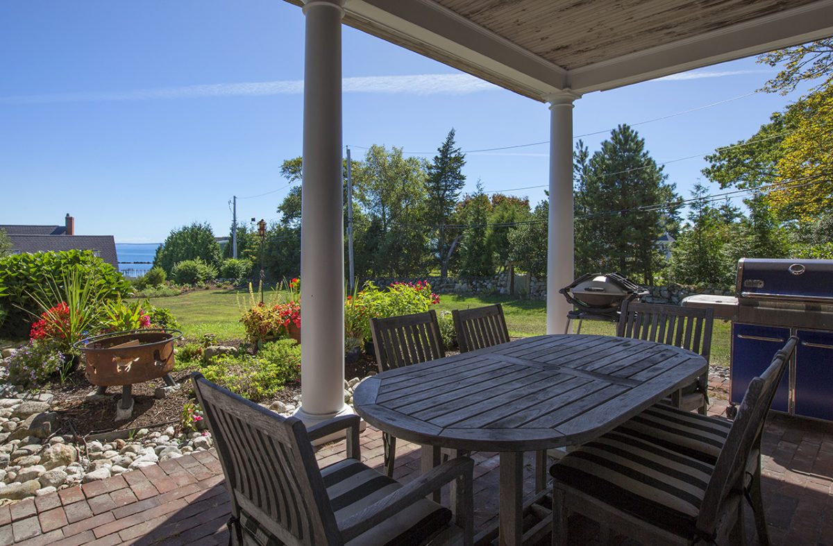 137 Smith Neck Road, South Dartmouth, MA