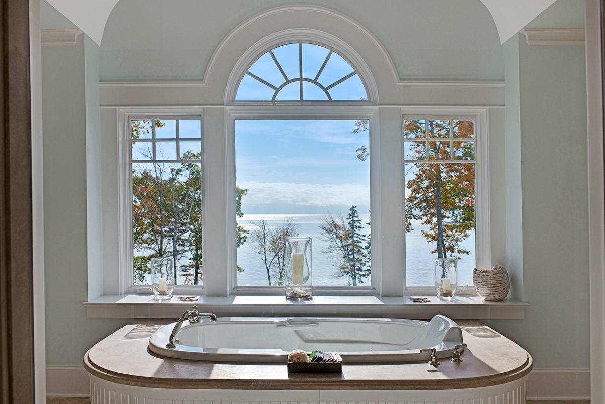 Image: Dual Master Suites, spectacular master bath