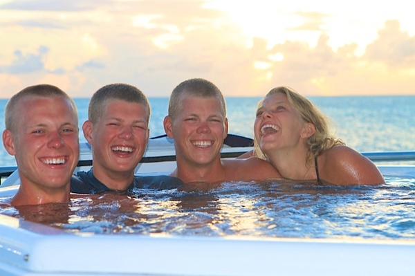 hot tubs MA2108