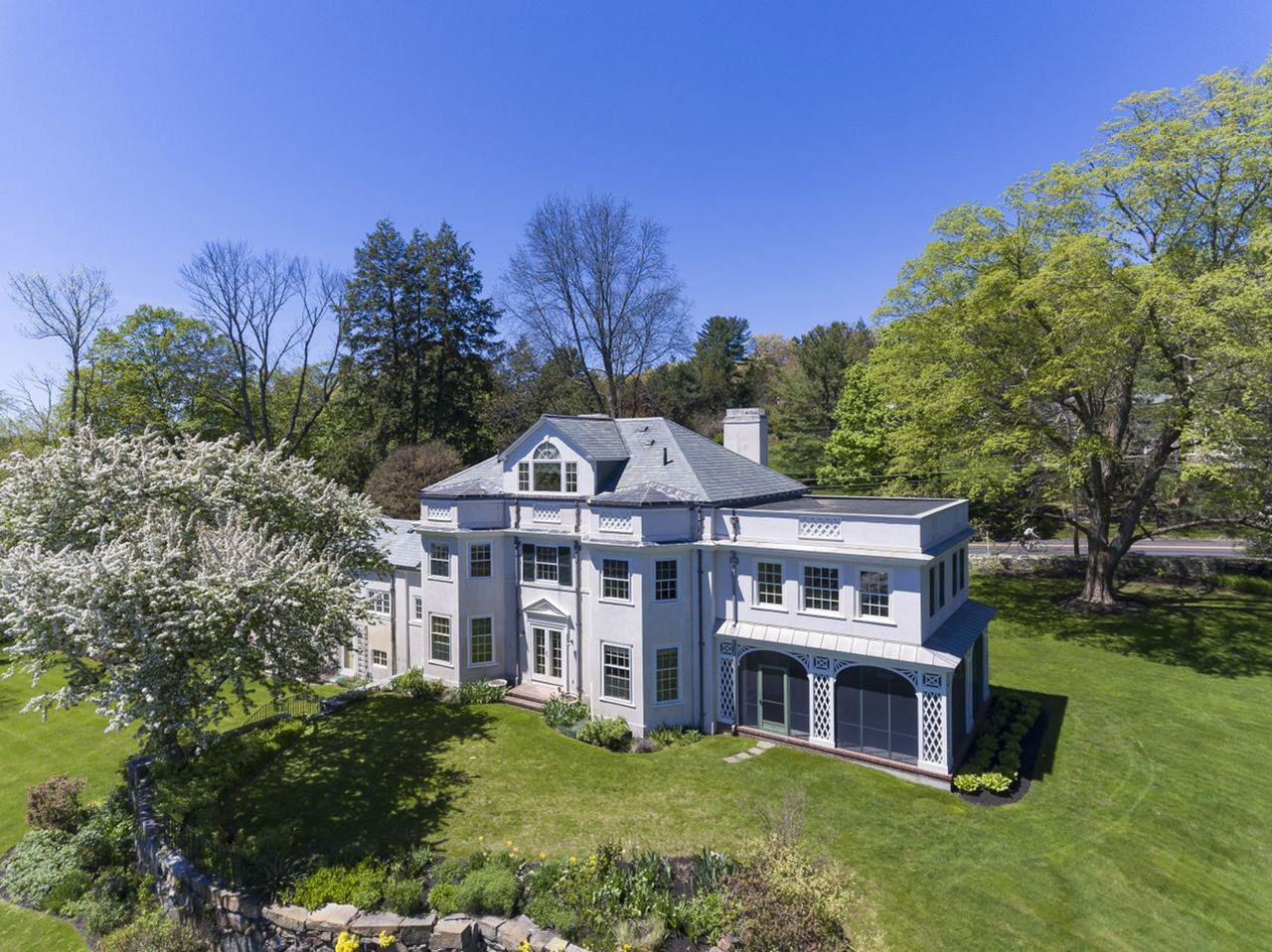 homes near private schools - MA2245